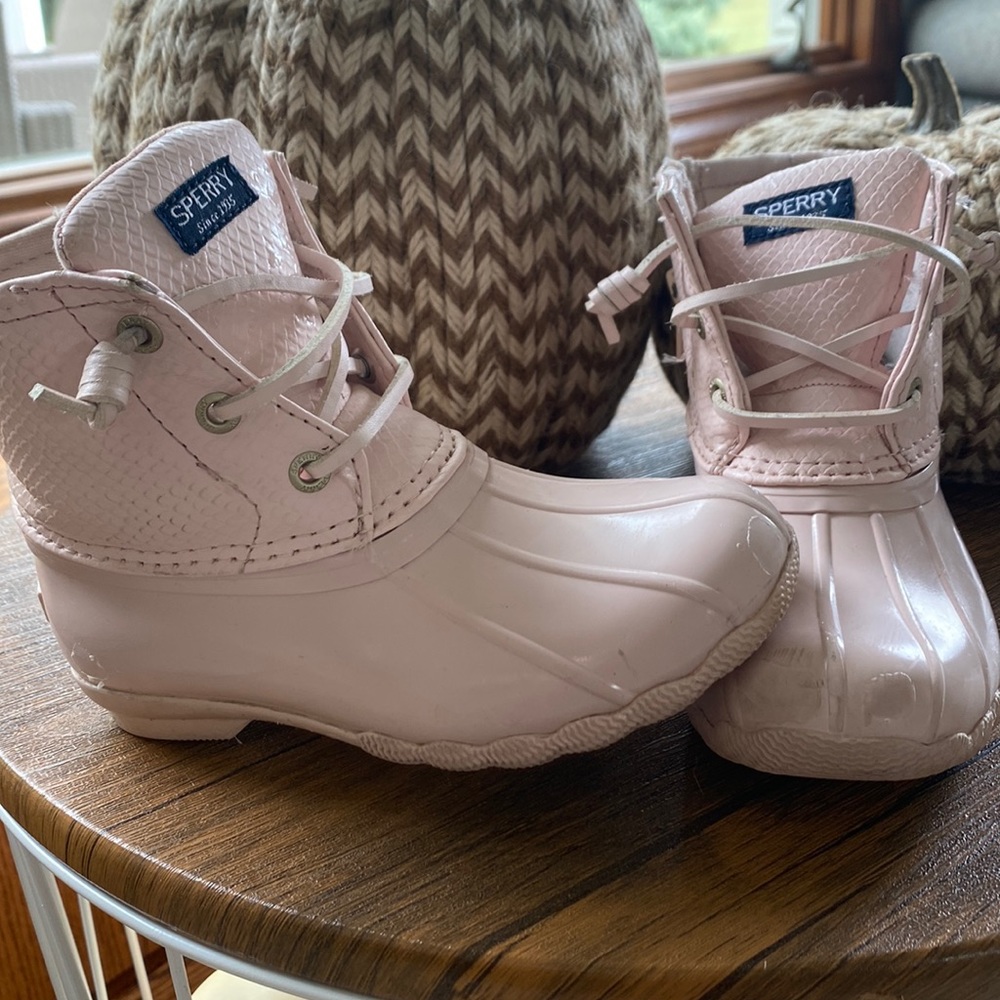 Sperry snow boots size 10m